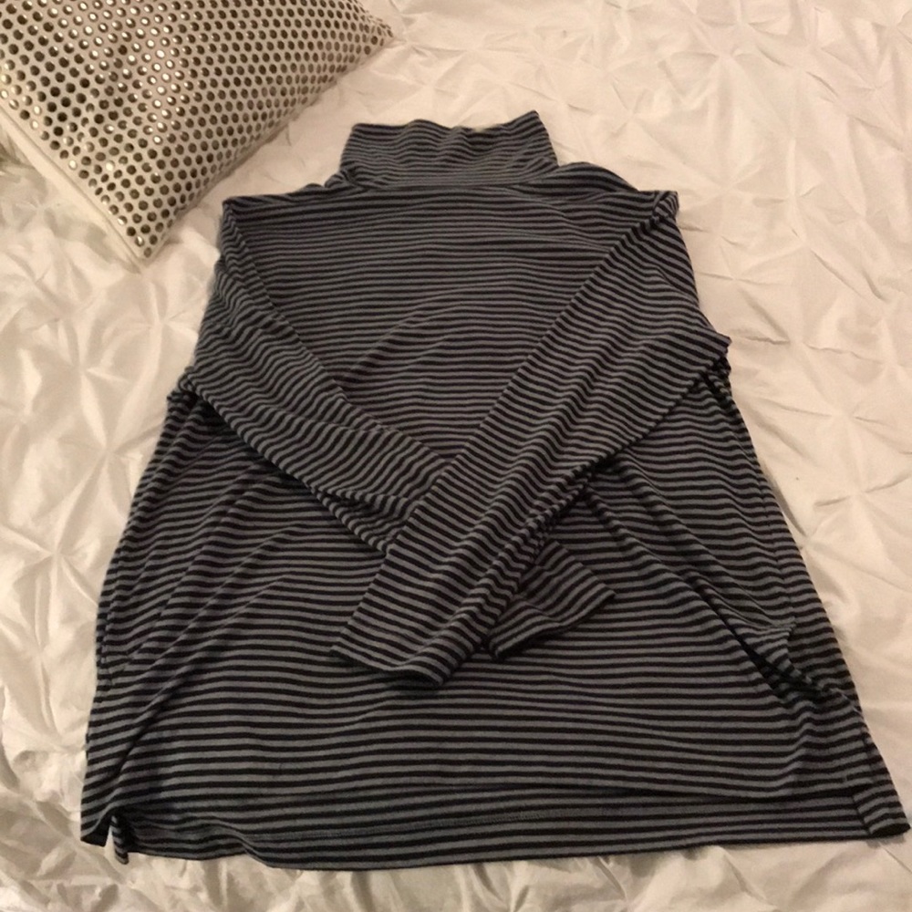 Loft-Navy Striped Turtle Neck-Size: XL